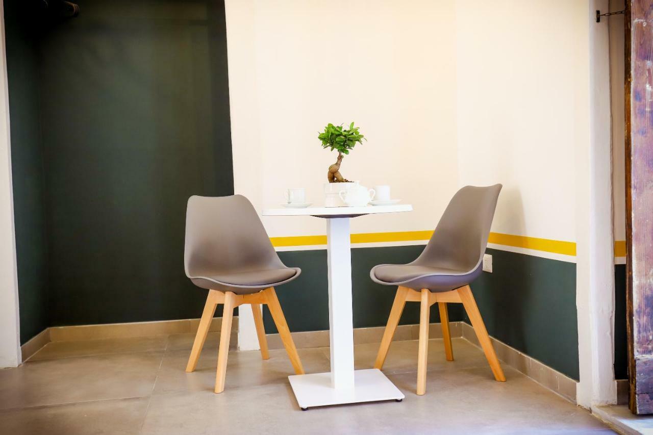 Couette-café A I R Sant'anna Naples